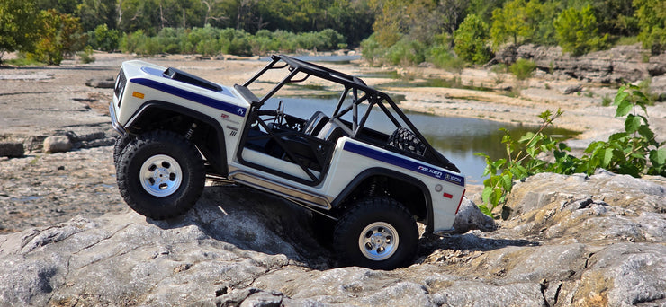 Parachoques trasero Retro Series Axial SCX10 III Bronco