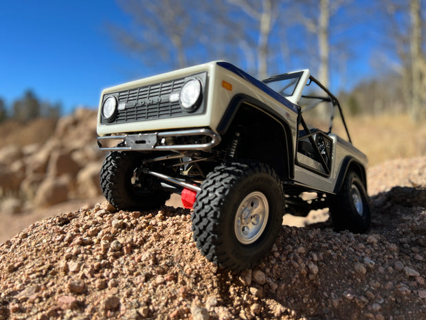 Parachoques delantero Retro Series SCX10 III Bronco 