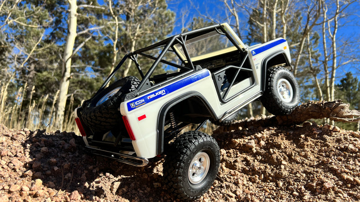 Parachoques trasero Retro Series Axial SCX10 III Bronco