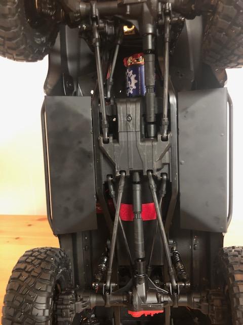 Lot de 2 pédales latérales TRX4M POM Rock Sliders ESC Récepteur de batterie  Plaque latérale d'extension pour 1/18 RC Crawler TRX4M Defender mises à  niveau : : Jeux et Jouets